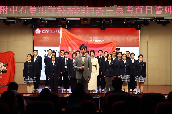 学生合唱.JPG